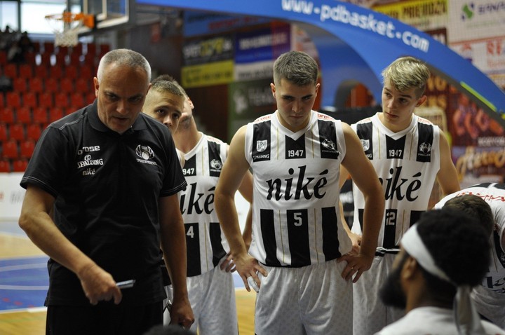 Kto ovládol prvé banícke derby v sezóne ?